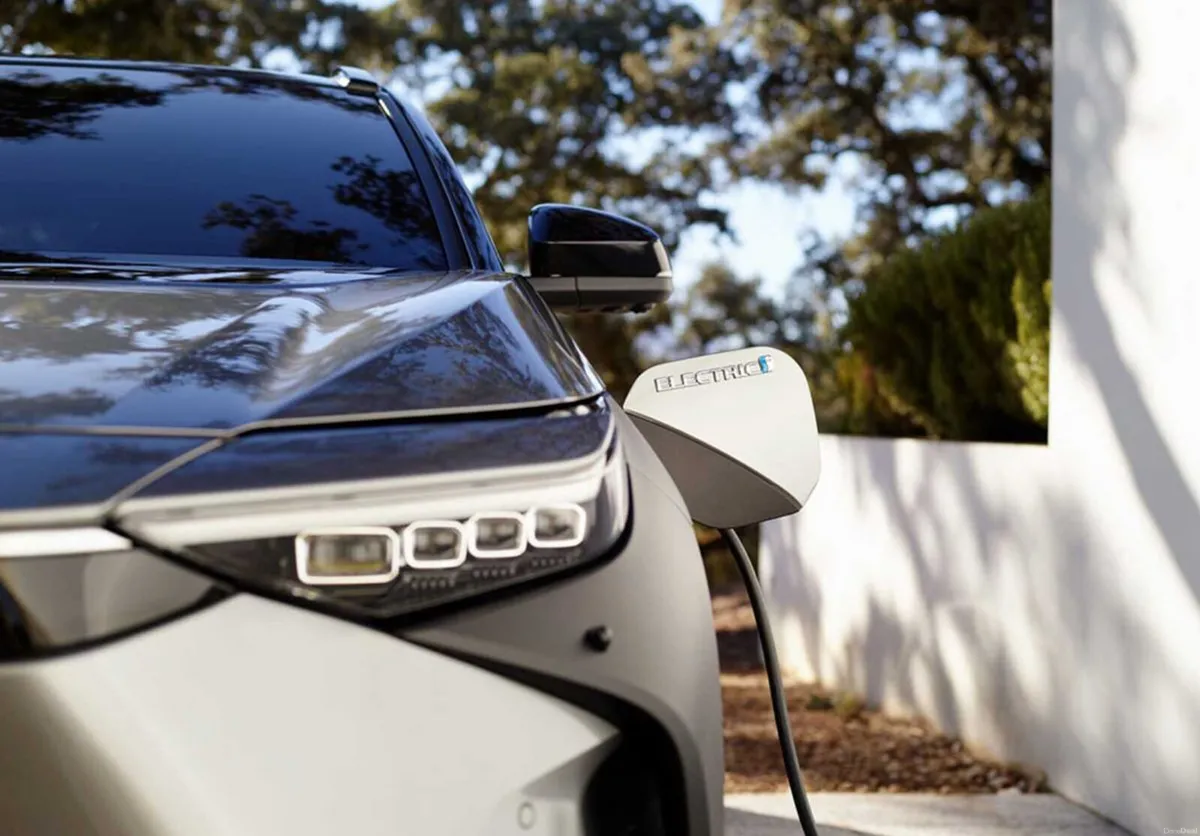 Toyota bZ4X/ 2026/ Electric /Auto/Taxi Spec - Image 1