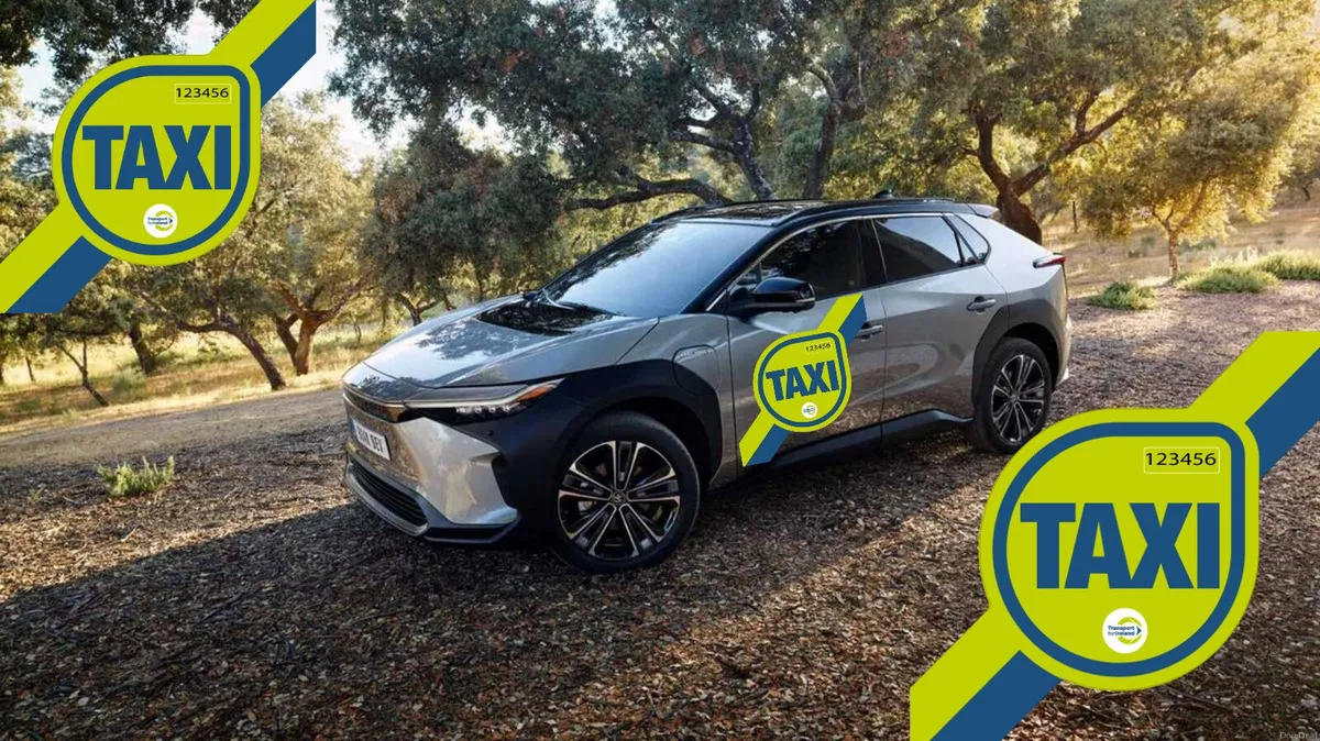 TOYOTA BZ4X / 252 / ELECTRIC / AUTO / TAXI SPEC - Image 2