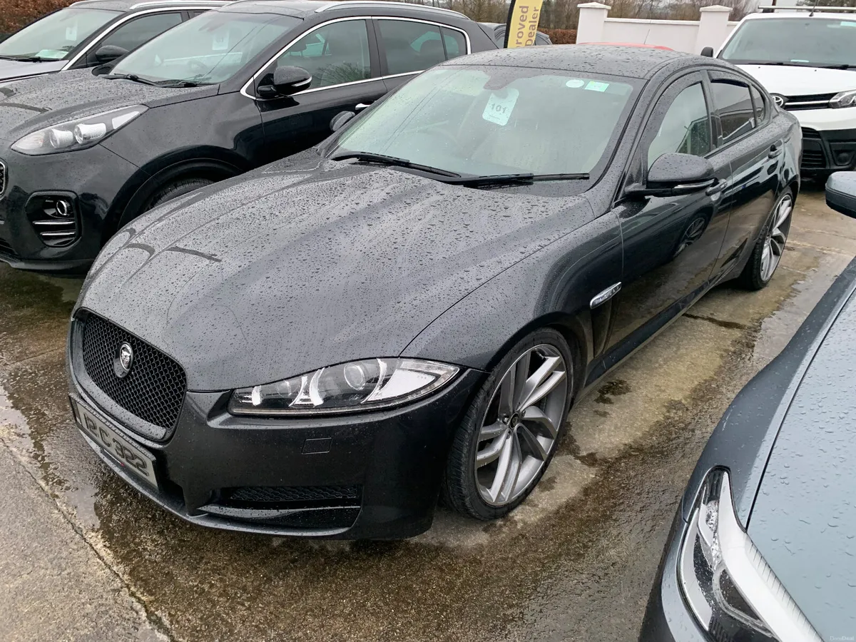 Jaguar XF 2012 - Image 1