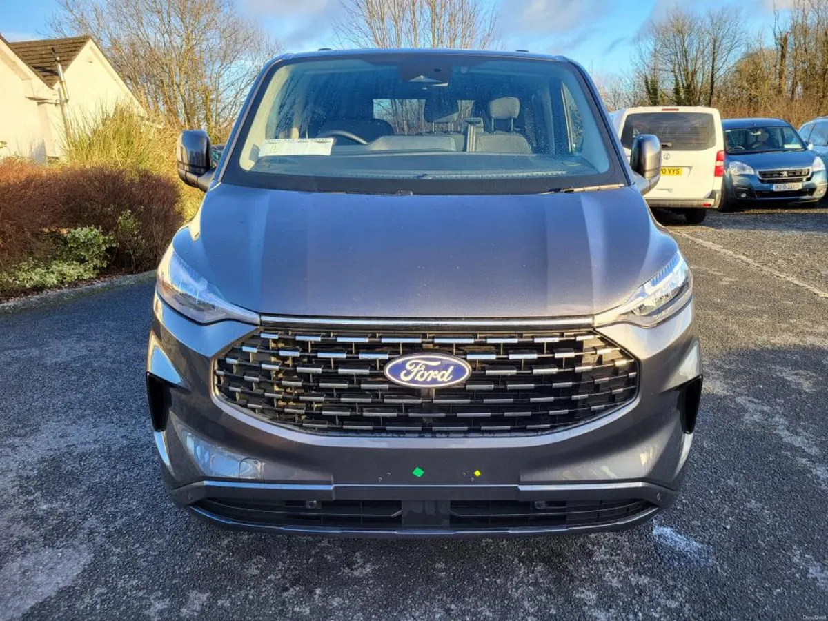 Ford Tourneo Custom 2026 - Image 3