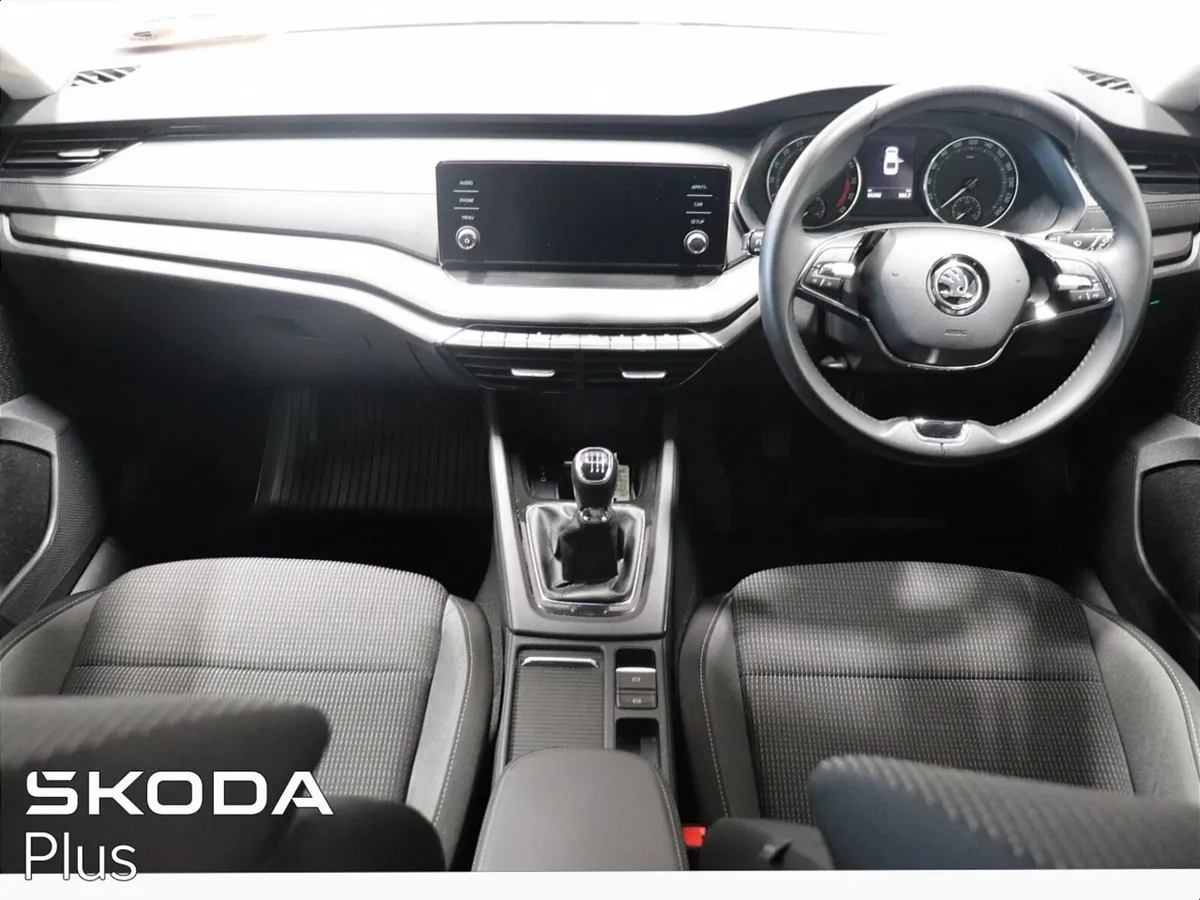 Skoda Octavia 2.0 TDI 115 BHP AMBITION - Image 3