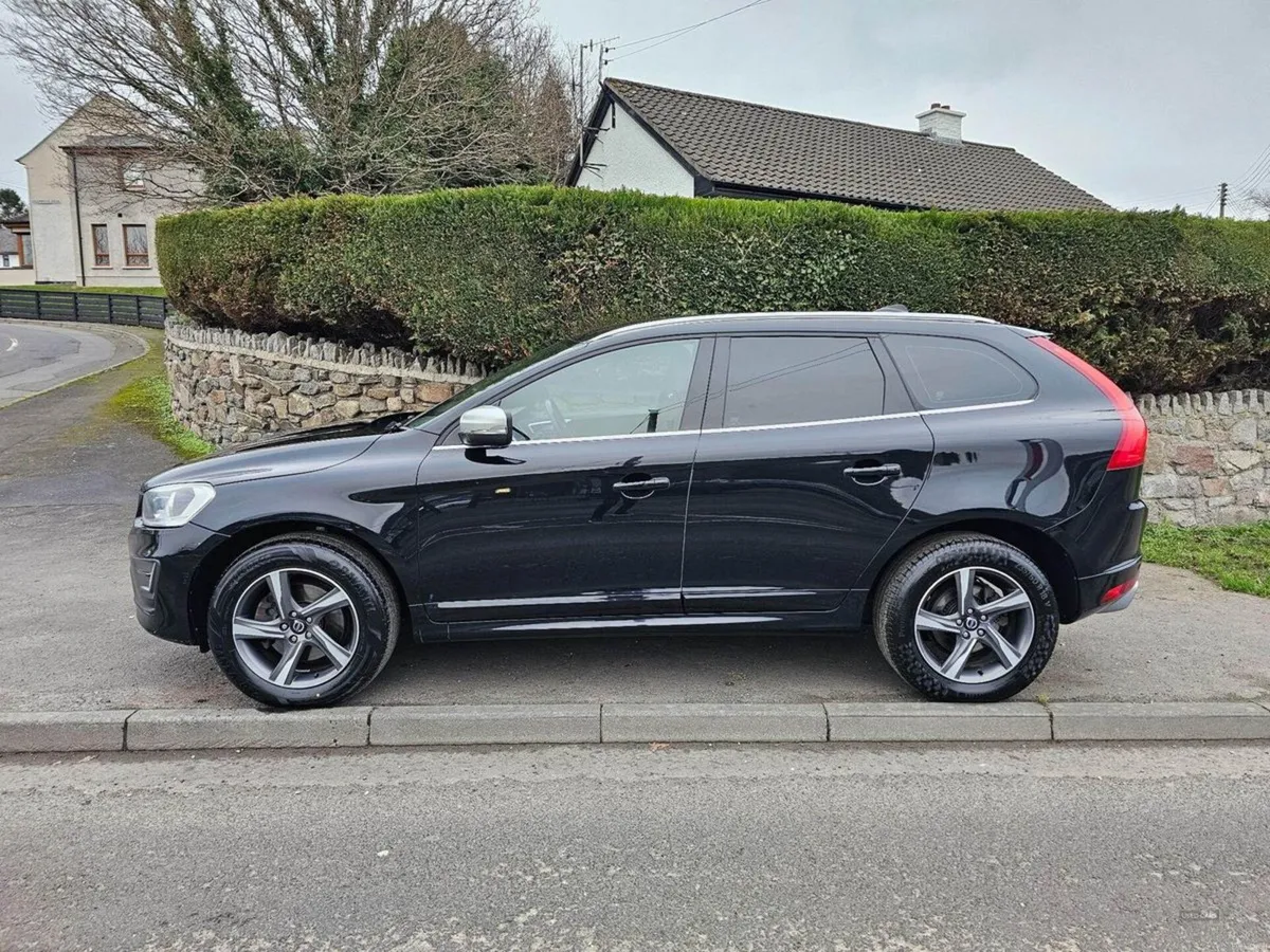 Volvo XC60 2.4 D4 R-design Lux Nav Geartronic AWD - Image 2