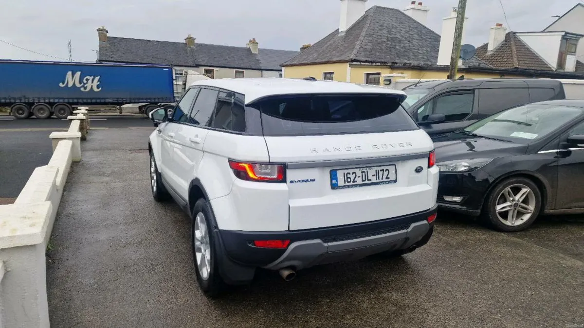 Range Rover - Image 4