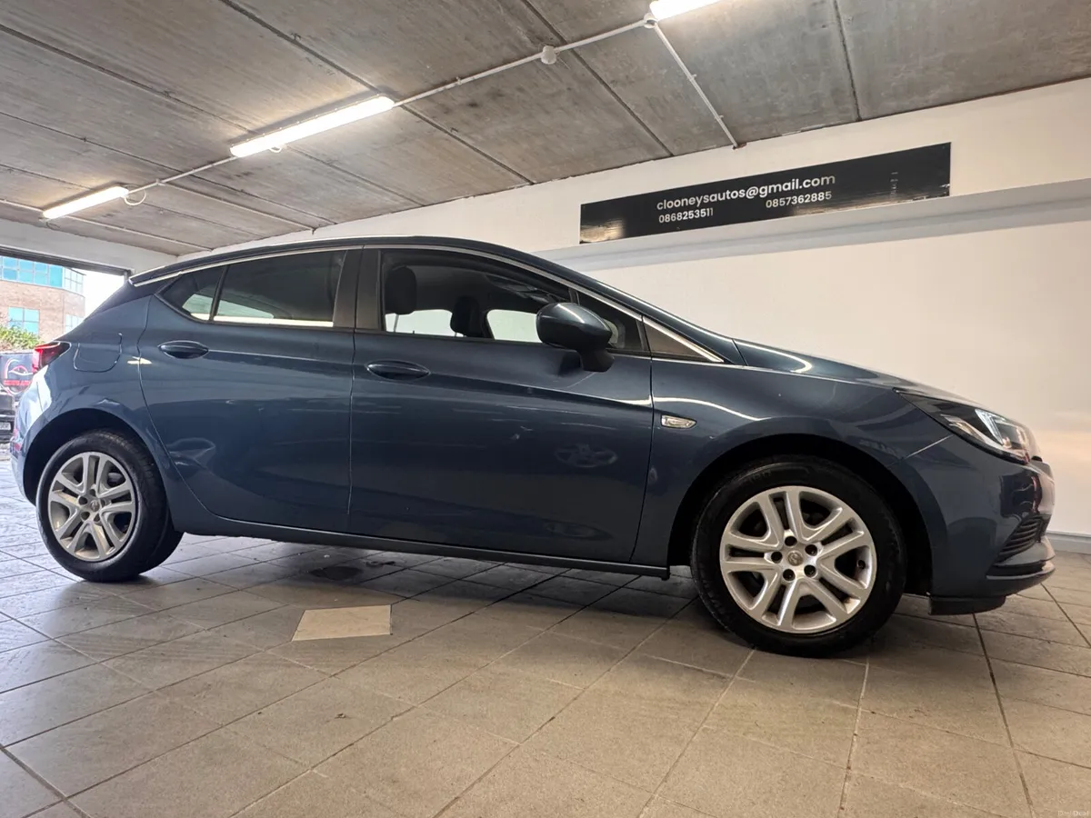 Vauxhall Astra 2016 - Image 1
