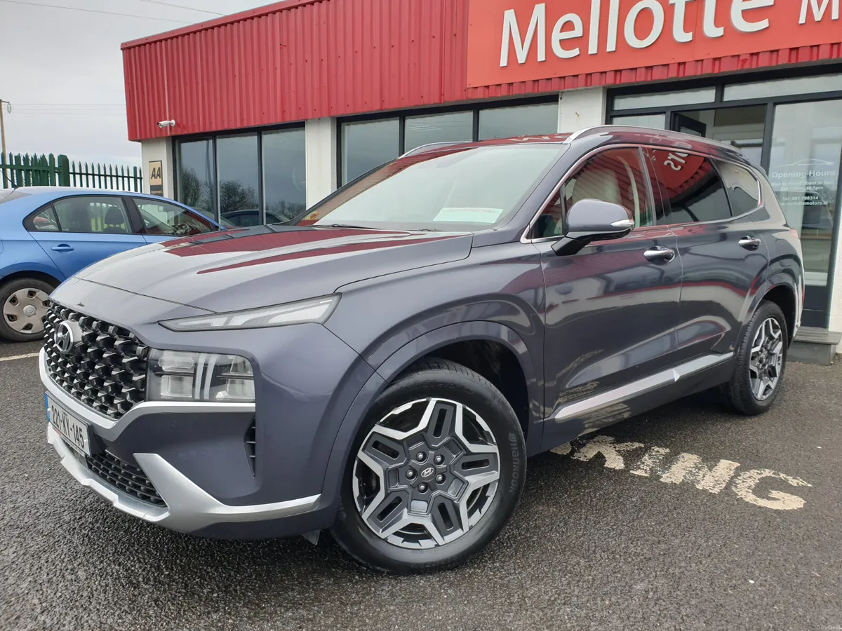 Hyundai Santa Fe PHEV EXECUTIVE PLUS 4WD AUTO - Image 2