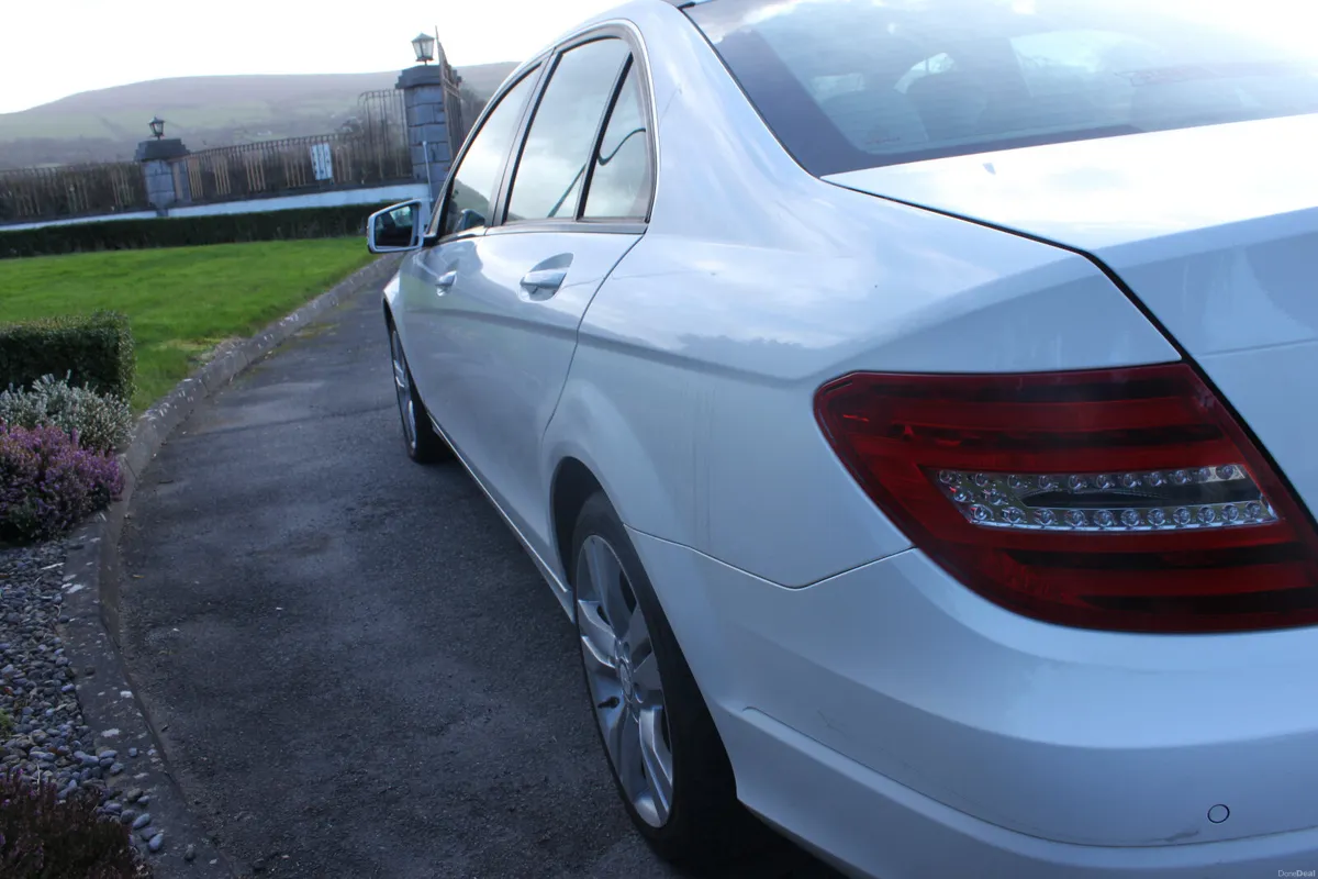 Mercedes C220 CDI Executive,  2012 - Image 4