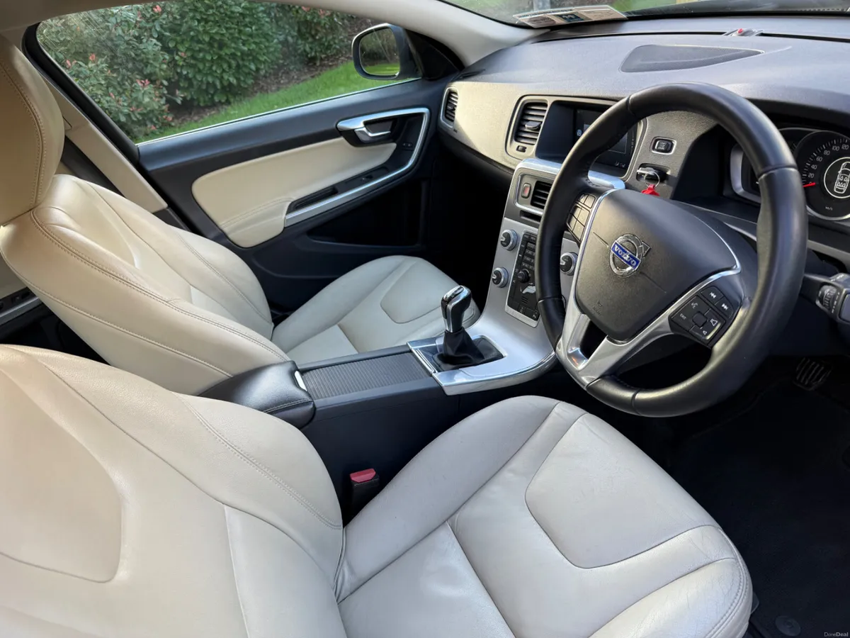 Volvo S60 2016 2.0D Beige Leather Heated Seats - Image 6