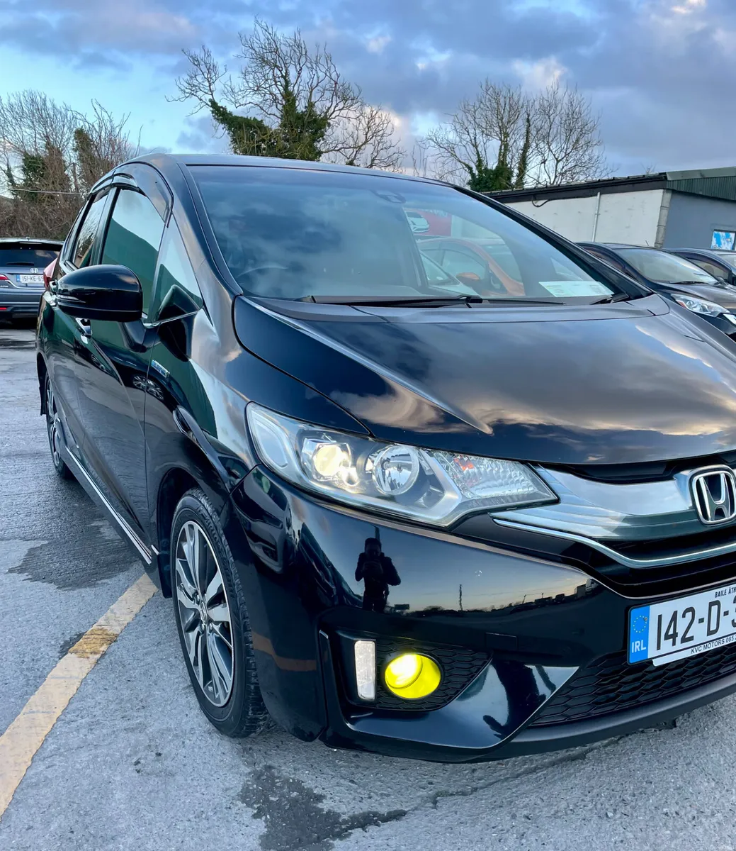 HONDA FIT 2014  S  SPEC (1.5, HYBRID) - Image 2