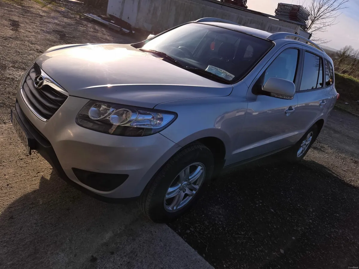 Hyundai Santa Fe 2011 - Image 5
