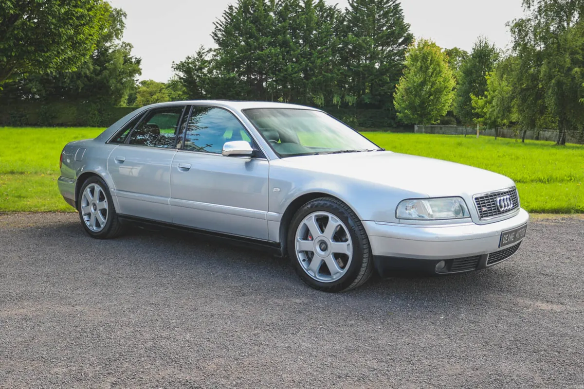 2002 Audi S8 (4.2 V8) - Image 1