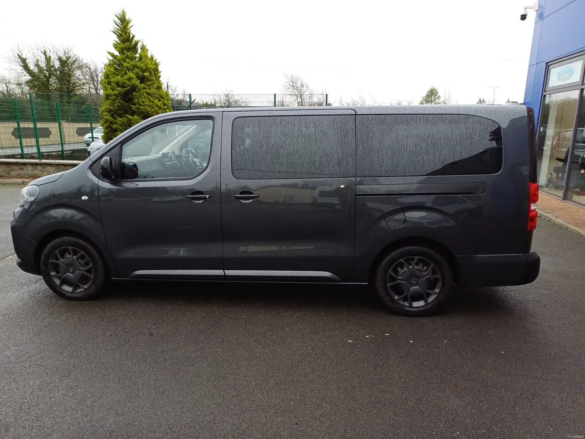 Wheelchair Accessible Citroën Spacetourer 7 seats - Image 5