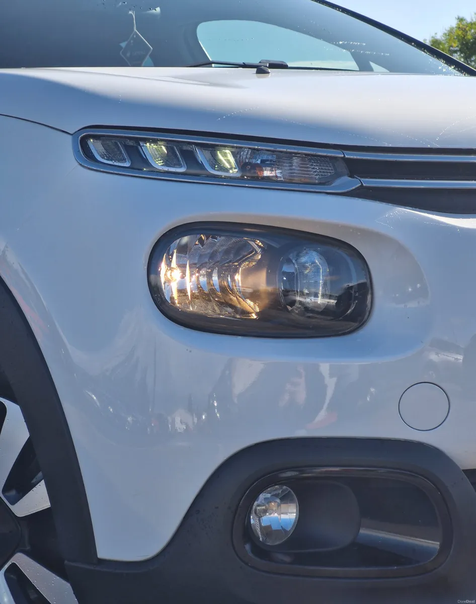 2017 Citroen C3 1.2 PureTech 82 Flair 5dr - Image 2