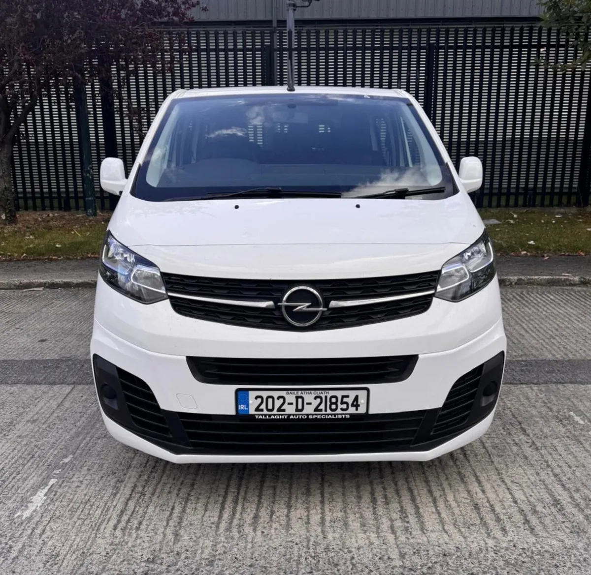 2020 Opel Vivaro 9 Seater - Image 2