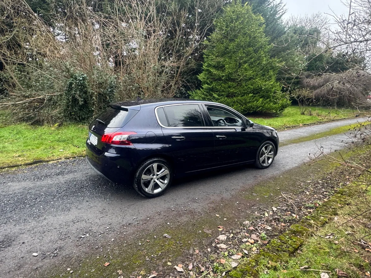 15 Peugeot 308 1.2 AUTO .. HIGH-SPEC - Image 2