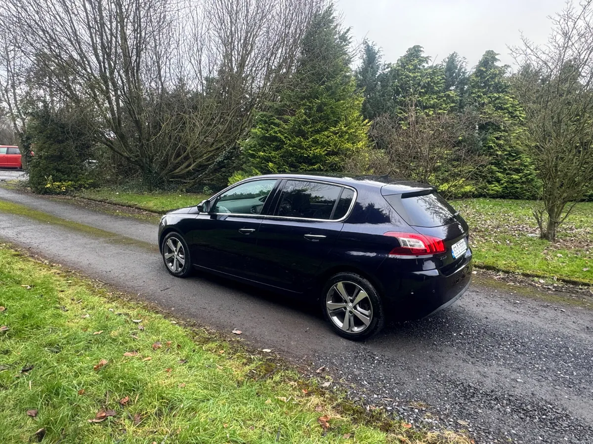 15 Peugeot 308 1.2 AUTO .. HIGH-SPEC - Image 3