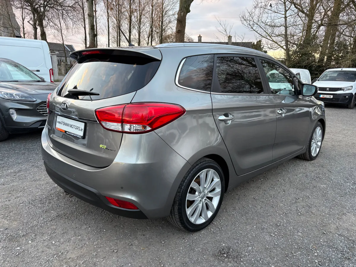 Kia Carens - Image 4