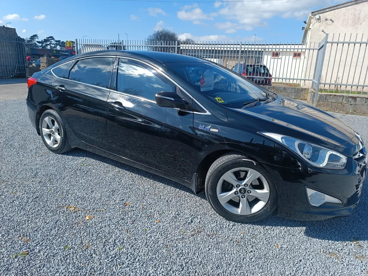 2013 Hyundai i40  1.7 crdi executive - Image 2