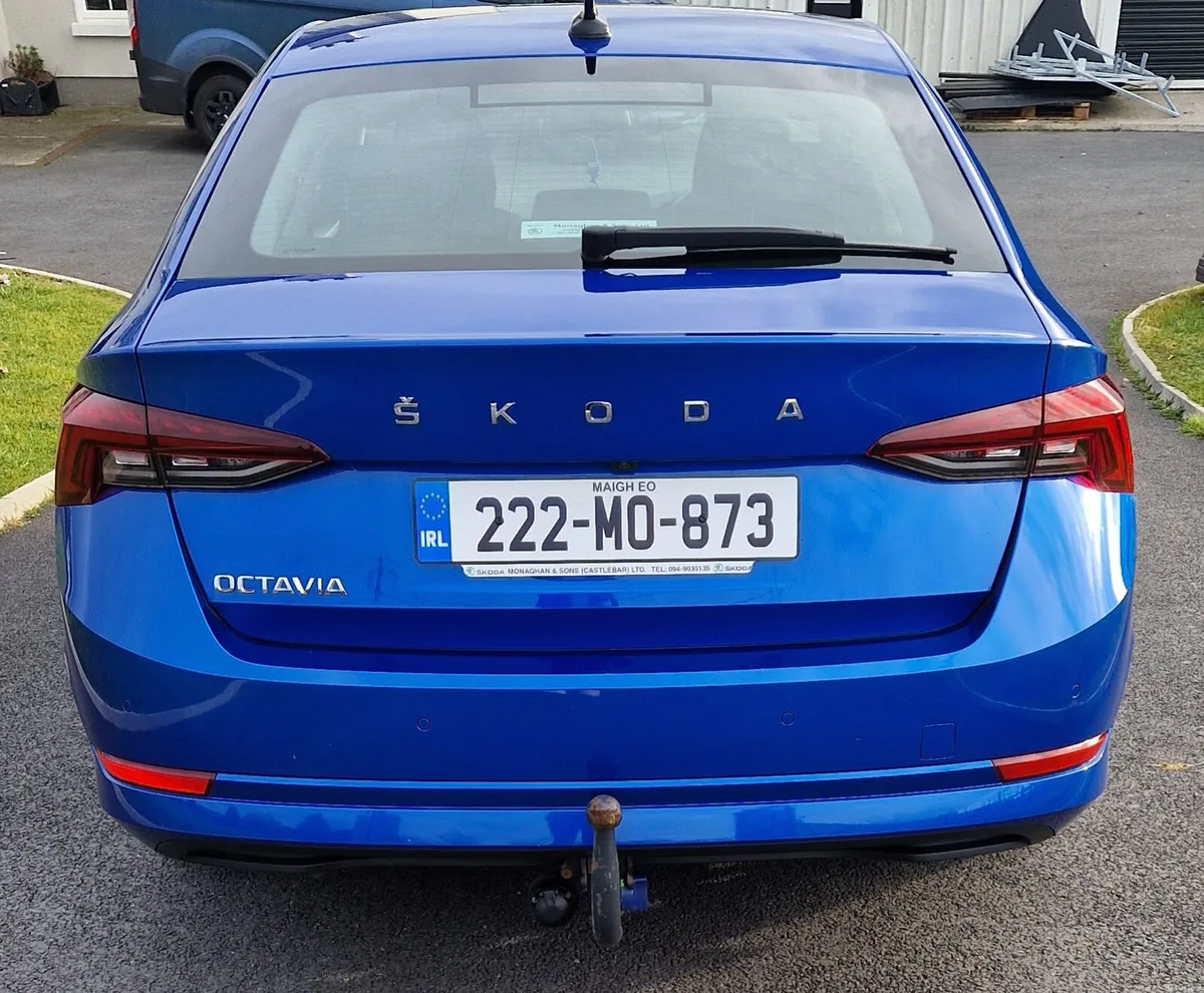 Skoda Octavia Ambition 2.0tdi 115HP

22 (2022) - Image 4