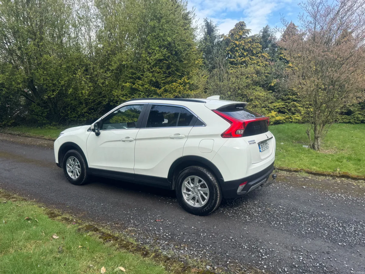 19 Mitsubishi Eclipse Cross 1.5 - Image 3