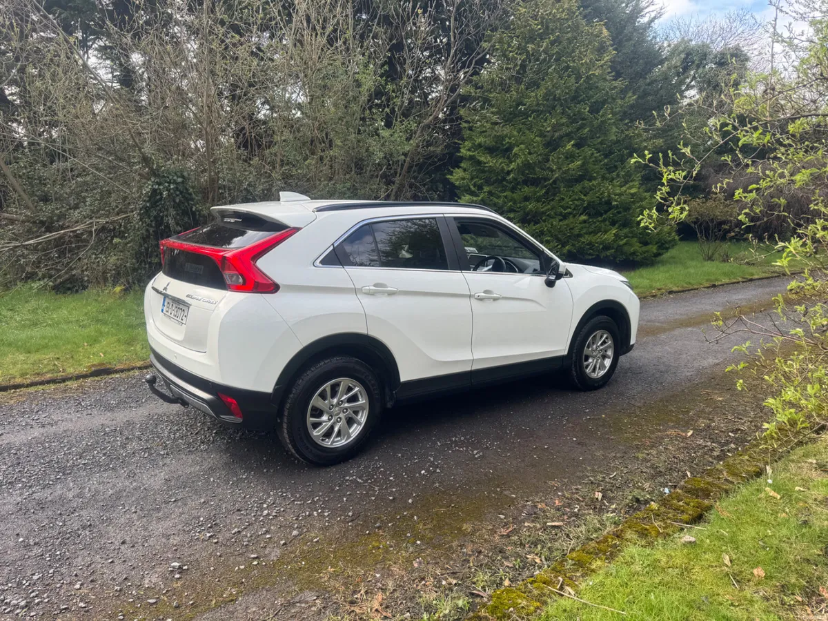 19 Mitsubishi Eclipse Cross 1.5 - Image 2