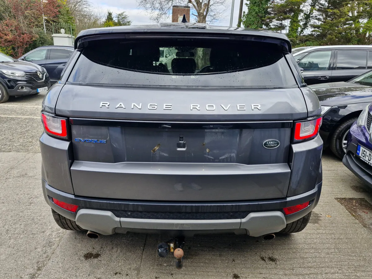 2017 LAND ROVER RANGE ROVER SE TECH 2.0 TD4 150BHP - Image 5