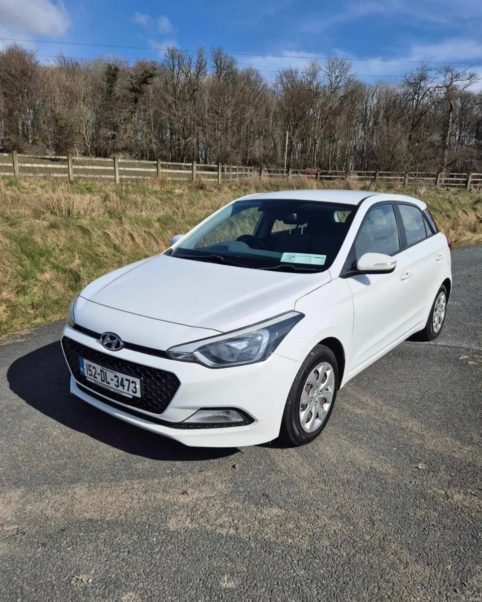 2015 (152) Hyundai i20 1.2 Petrol - Image 3