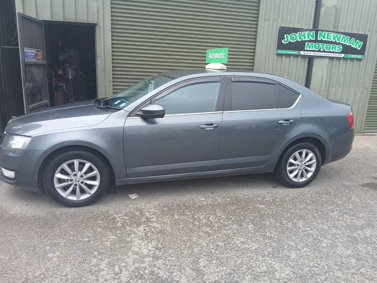 Skoda Octavia  automatic  dsg  diesel 2016 - Image 1