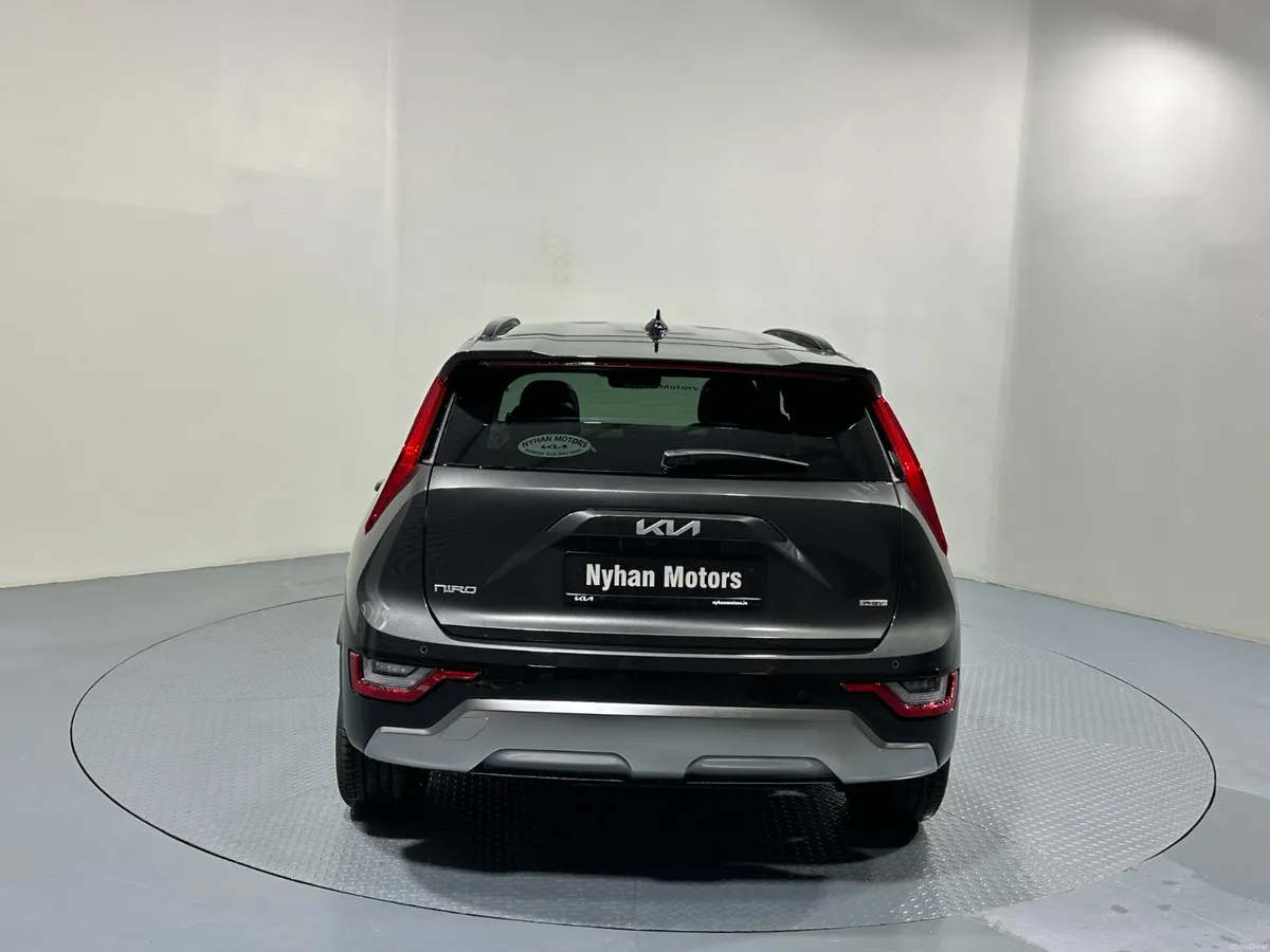 Kia Niro SEM Plug In Hybrid 2025 - Image 6