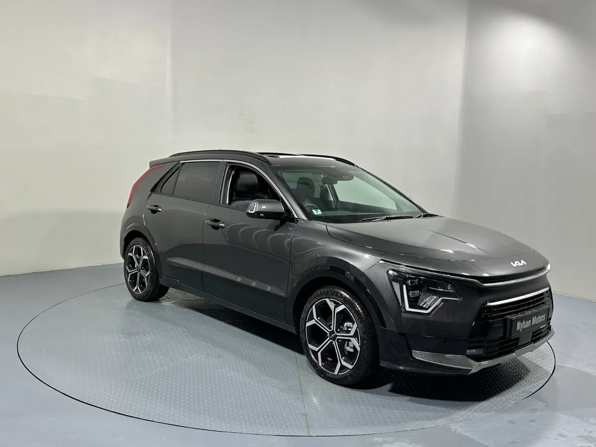 Kia Niro SEM Plug In Hybrid 2025 - Image 1