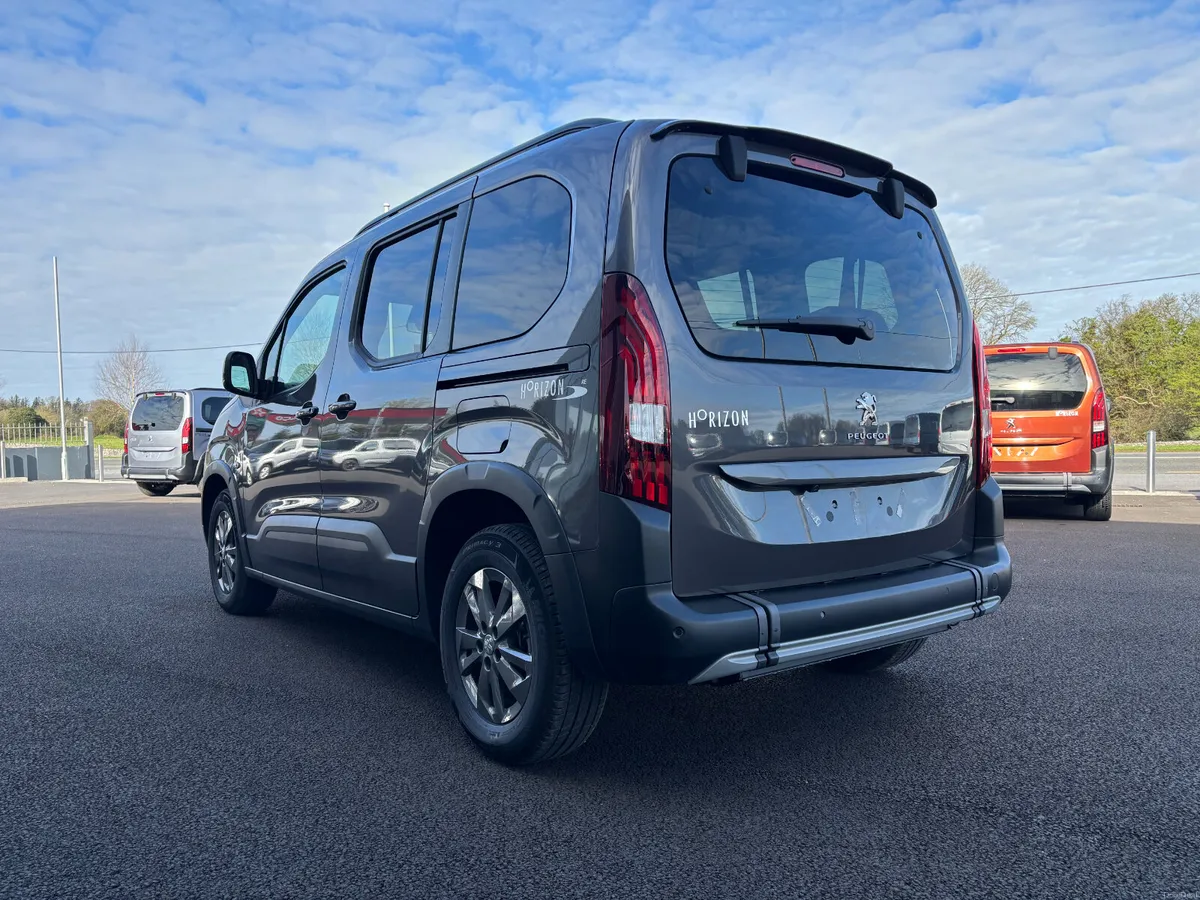 Wheelchair Car - Image 4