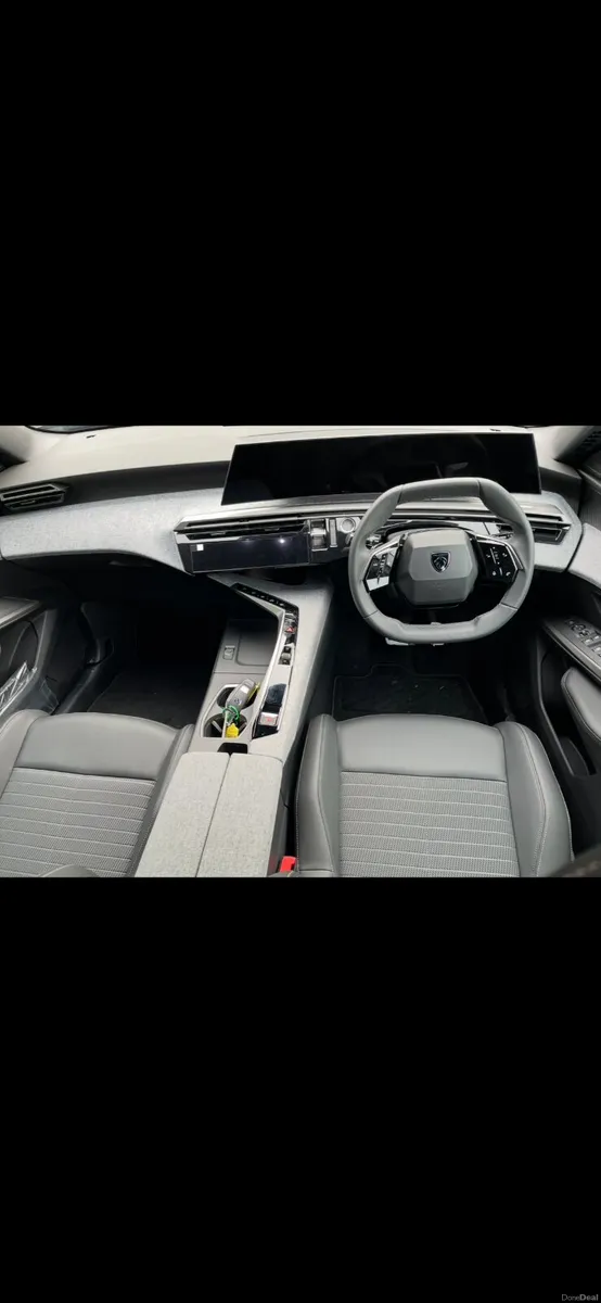 Peugeot 3008 1.2 Hybrid Allure - Image 6