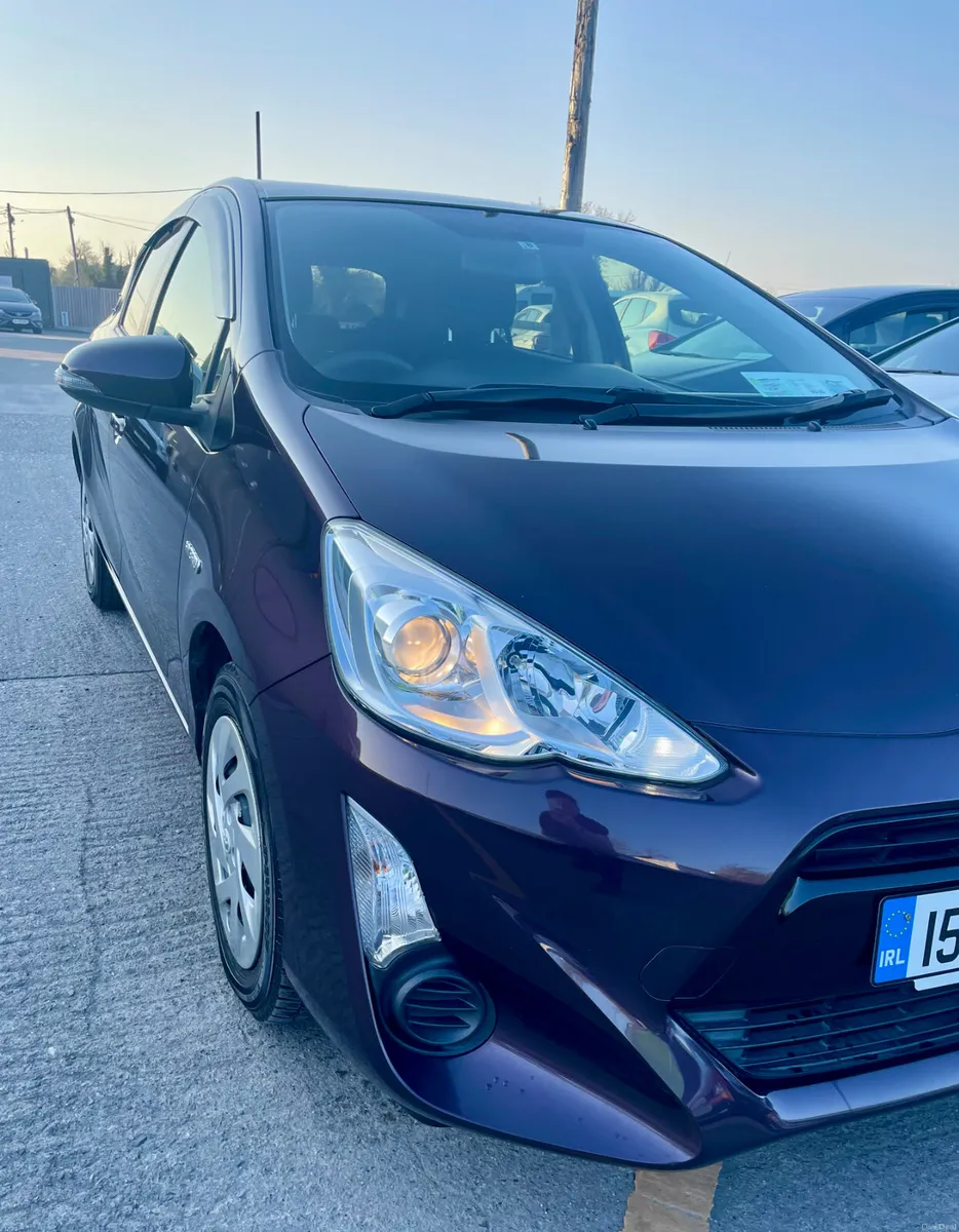 Toyota Aqua 2015 - Image 2