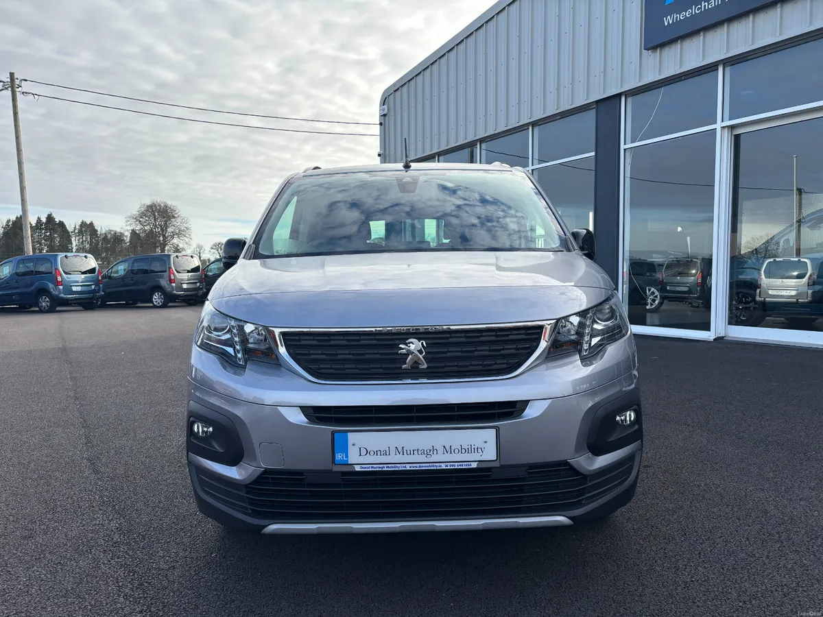 Wheelchair Car - Image 2