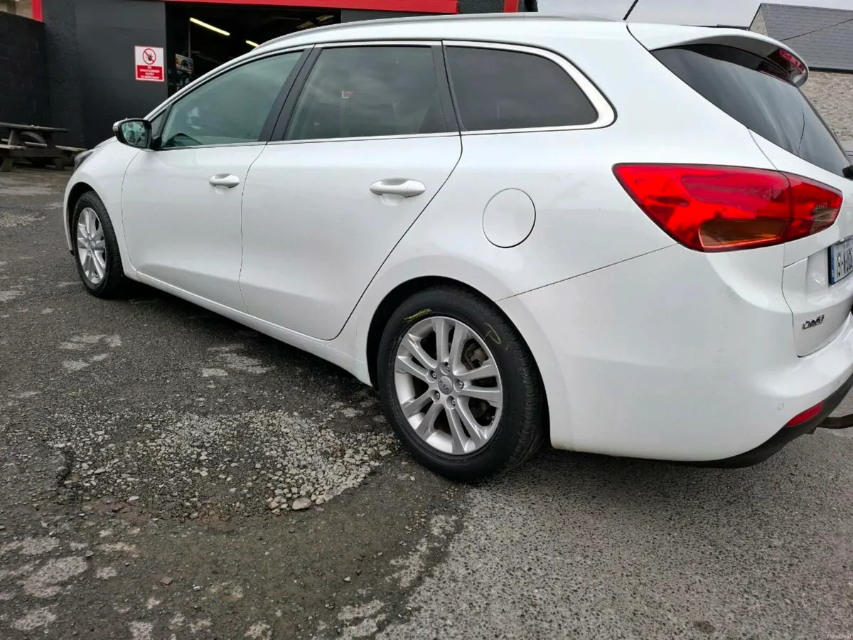 Kia ceed dynamique - Image 2