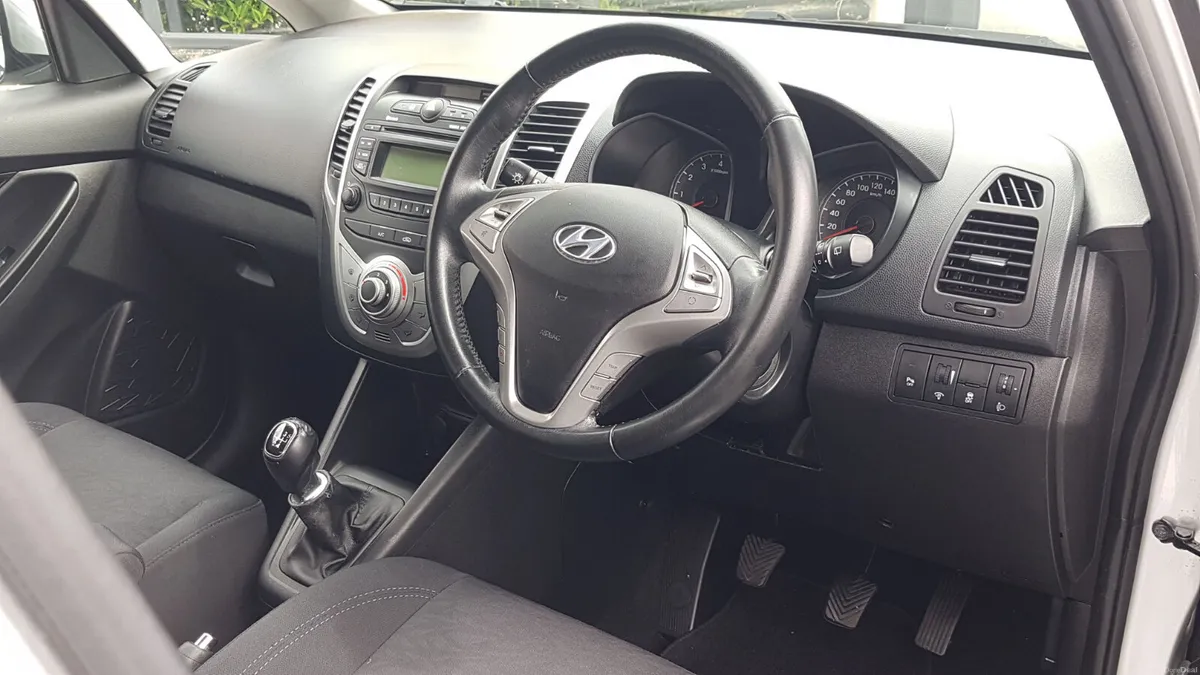 Hyundai ix20 2014 PETROL 1.4 DELUXE 5dr - Image 4