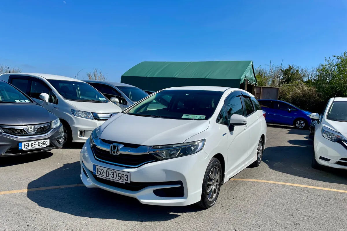 HONDA SHUTTLE 2015 (1.5HYBRID) - Image 4