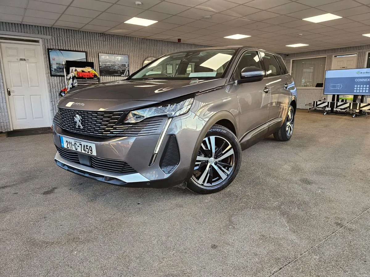 Peugeot 5008 FL  1.2 Active Petrol 2021 - Image 1