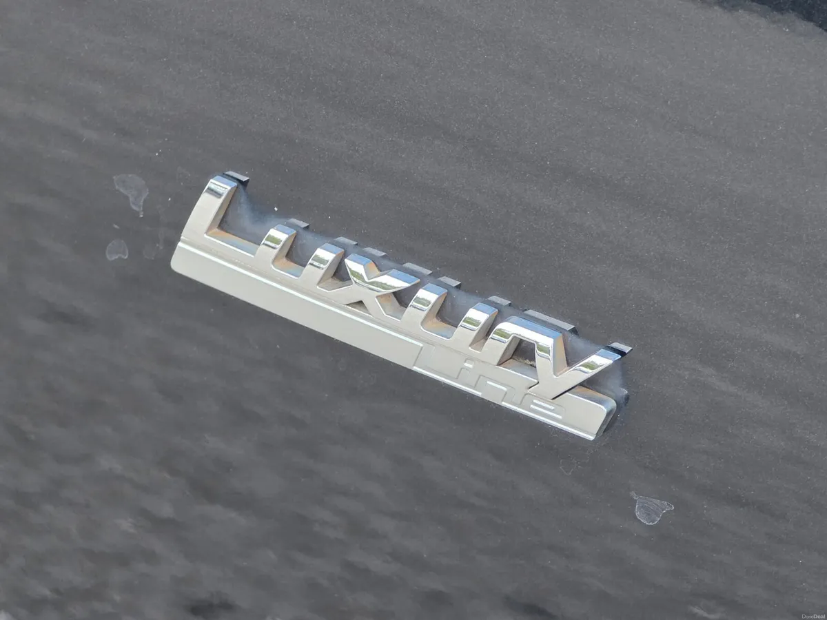 2017 BMW 523D LUXURY AUTO // NEW NCT - Image 4