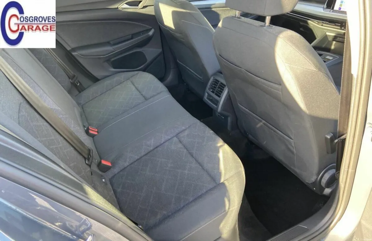 2024 Volkswagen Golf E1.5tsi Auto - Image 4