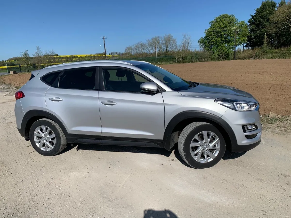 2019 Hyundai Tucson Executive Low Mileage - Image 2