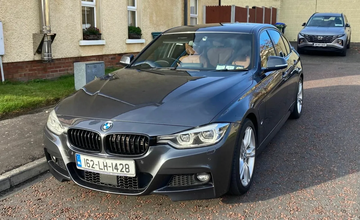 BMW 330e M-Sport 2016 - Image 3