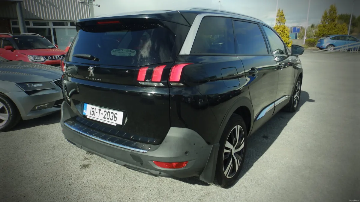192 Peugeot 5008 1.2 PETROL ALLURE  7 SEATER - Image 4