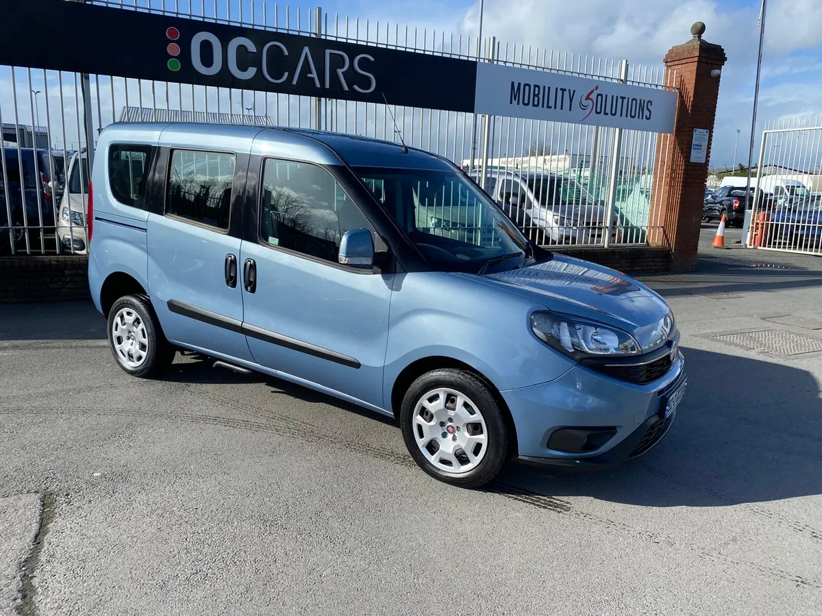 2019 Fiat Doblo Wheelchair Vehicle - Image 2