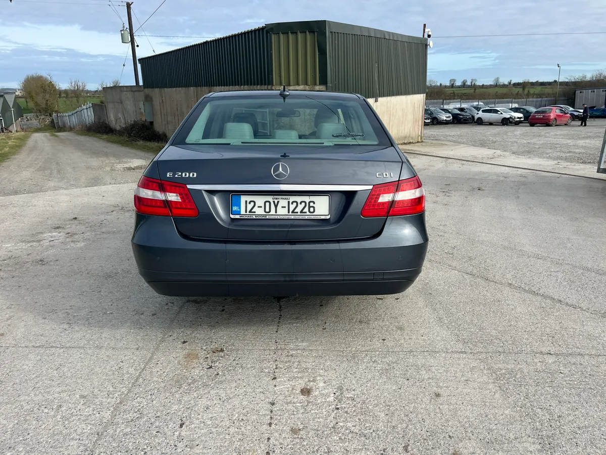 2012, Mercedes E200 - Image 4