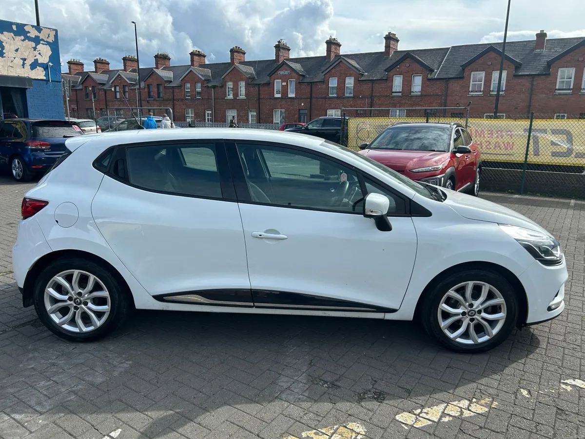 Renault Clio DYNAMIQUE NAV 1.1P NCT06/26 - Image 2