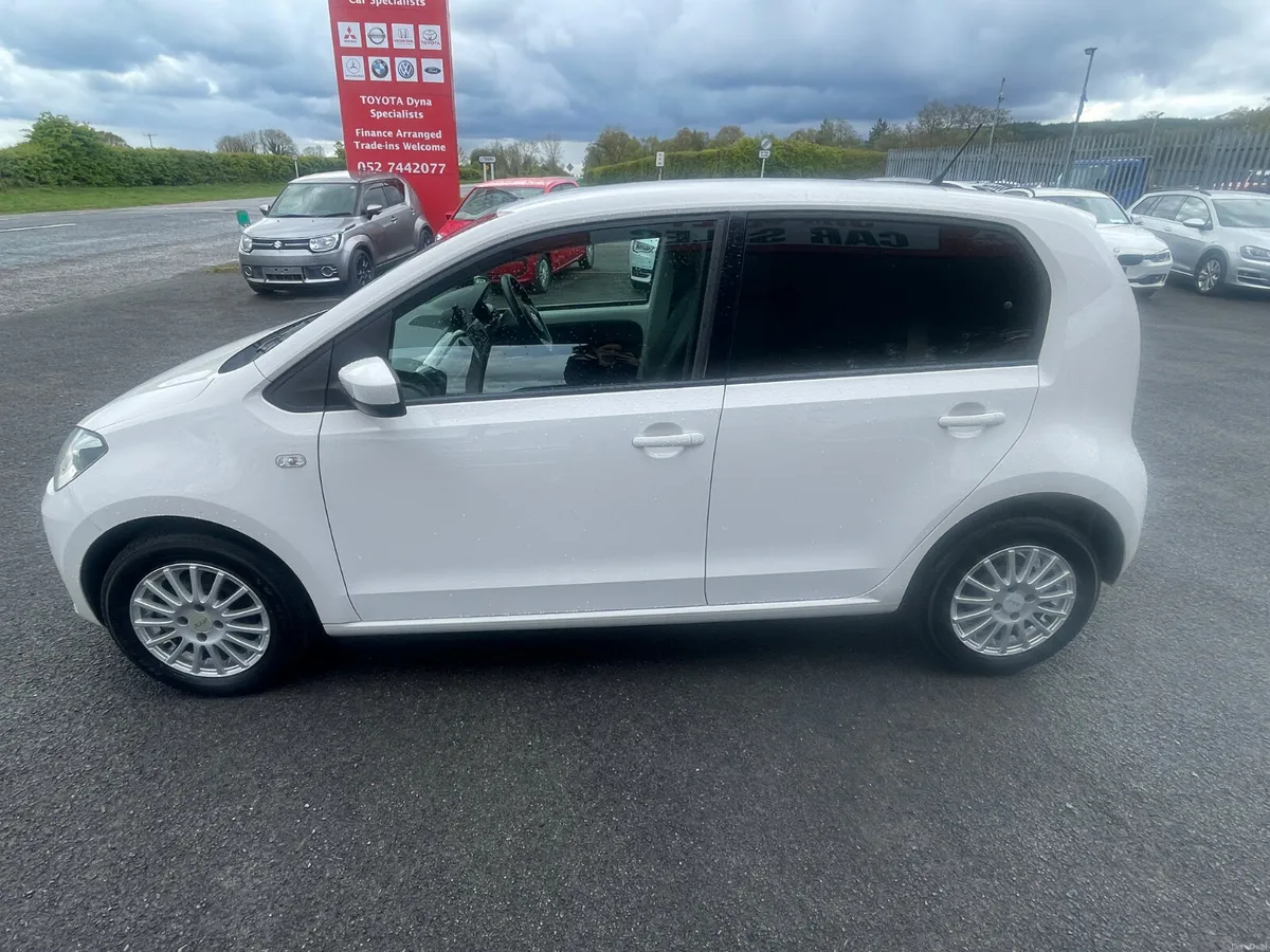 Volkswagen up 2015-1 - Image 4