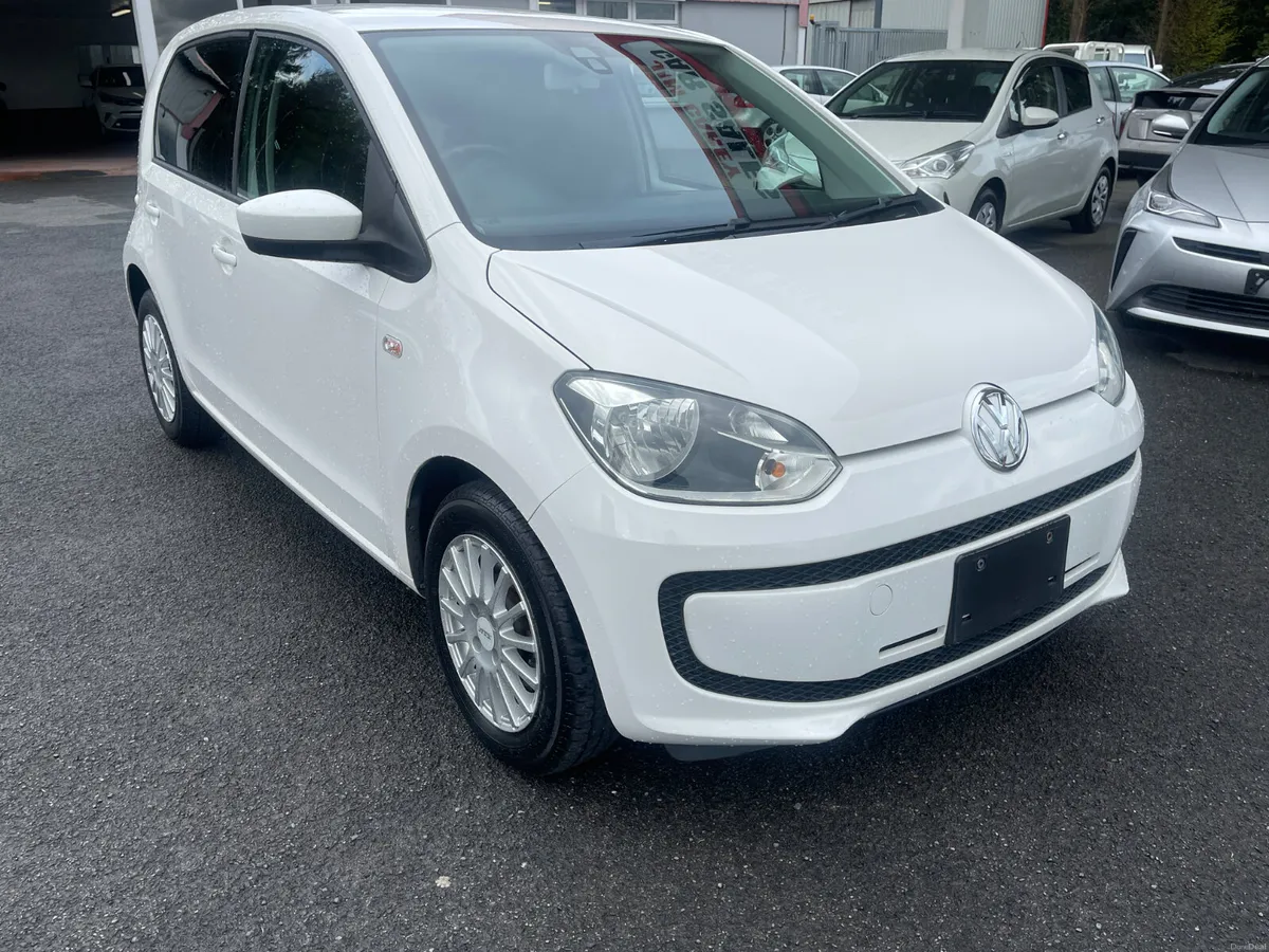 Volkswagen up 2015-1 - Image 1