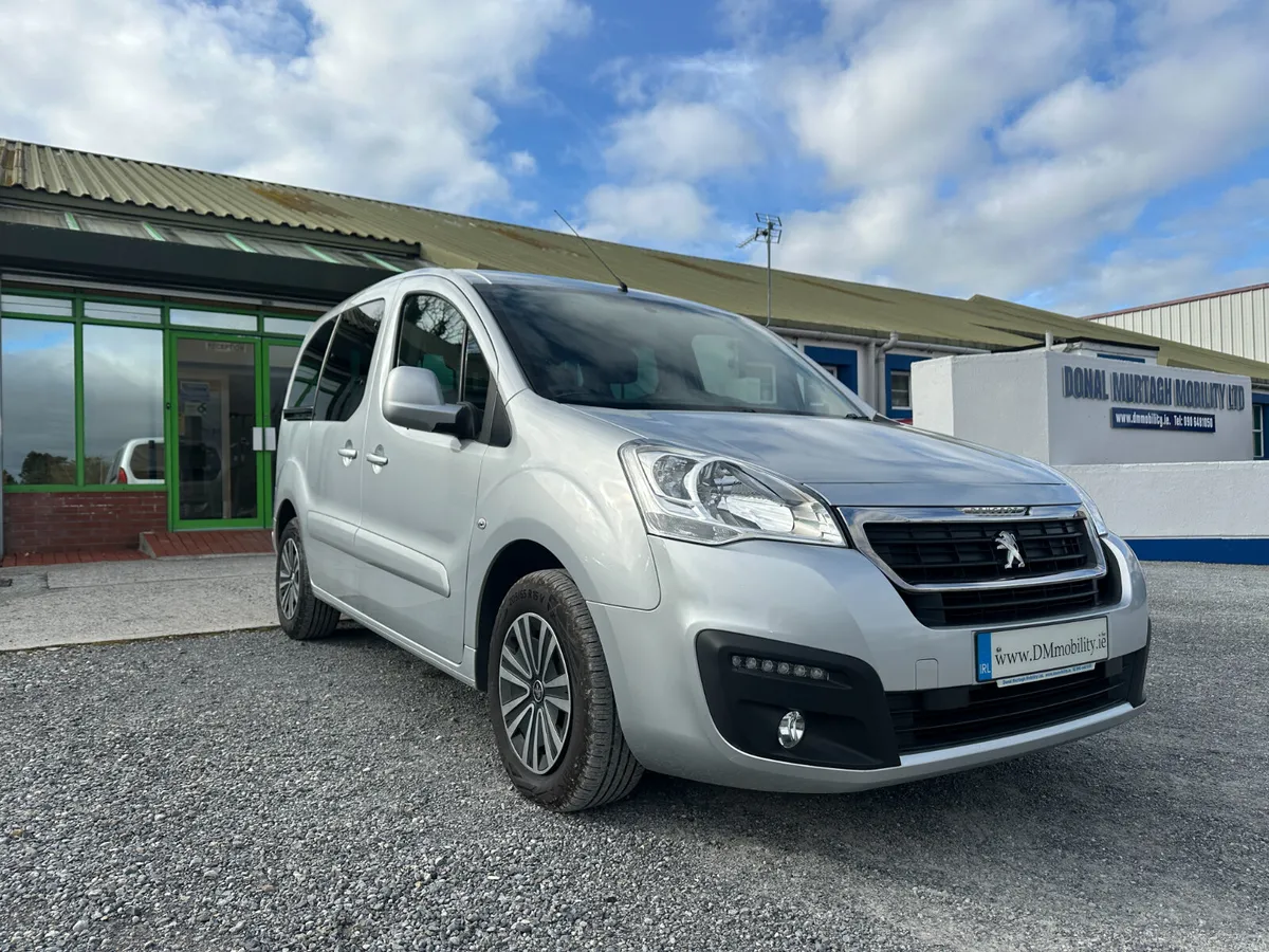 Wheelchair Car - Image 1