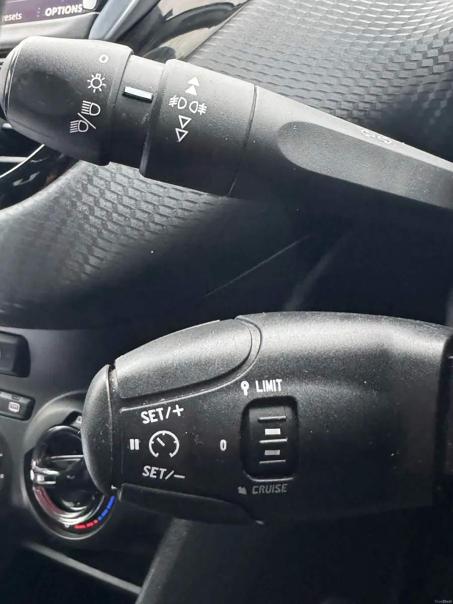 171 Peugeot 2008 1.6HDI Low Miles Warranty - Image 4