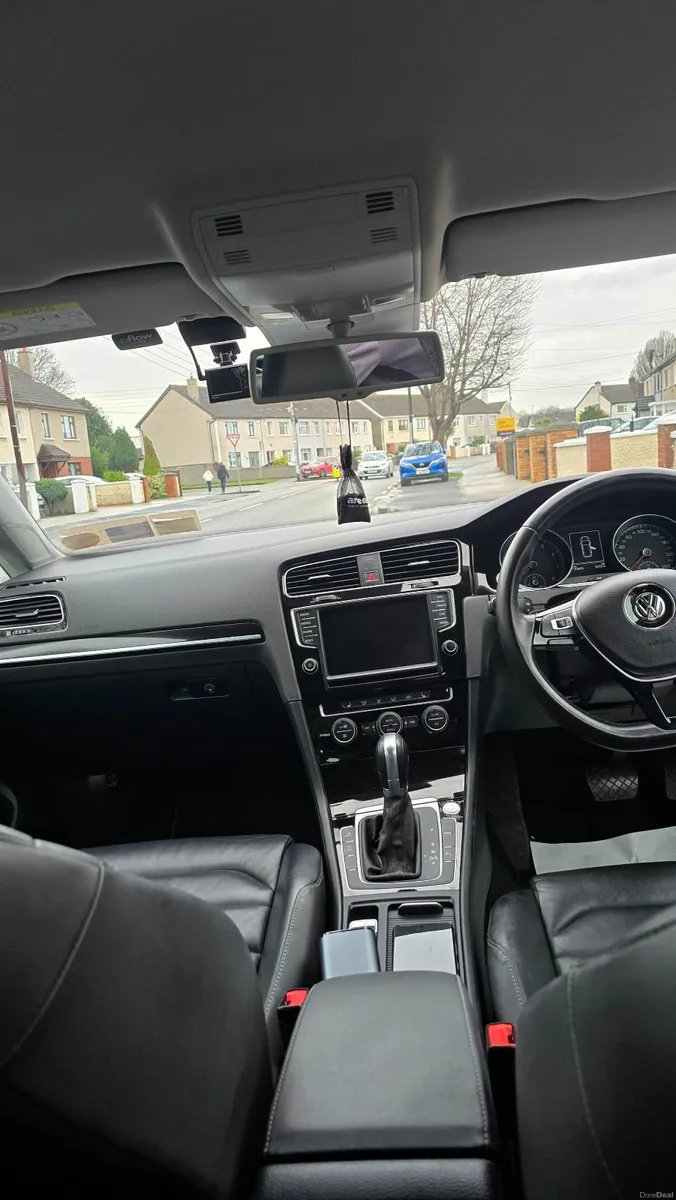 Volkswagen Golf 2015 - Image 2